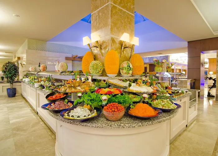 Fantasia Deluxe 5* Kusadası