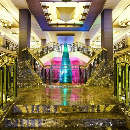 Отель Fantasia Deluxe 5*