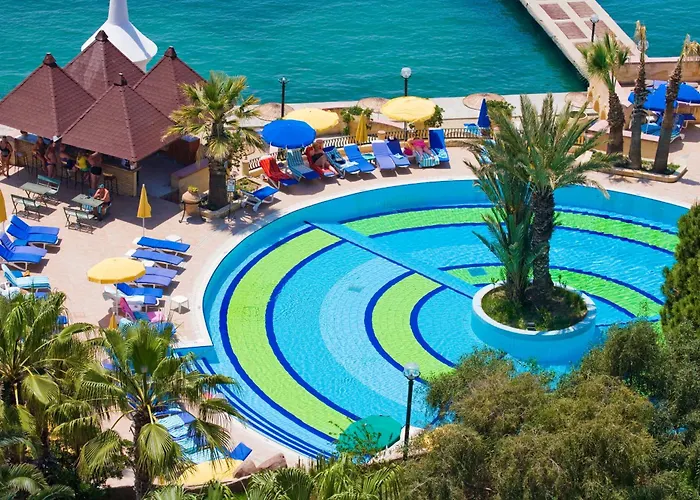 Fantasia Deluxe 5* Kusadası