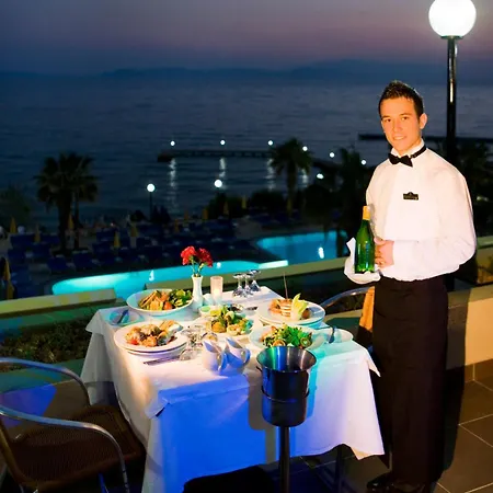 Отель Fantasia Deluxe