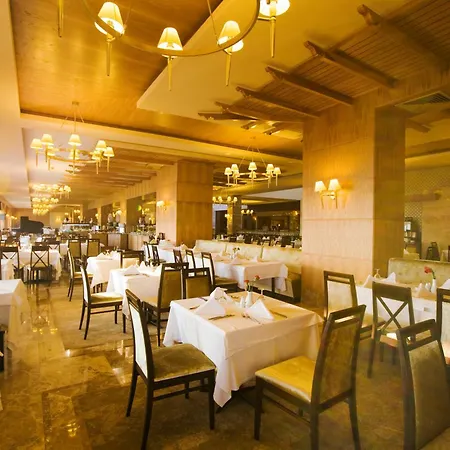 Hotel Fantasia Deluxe