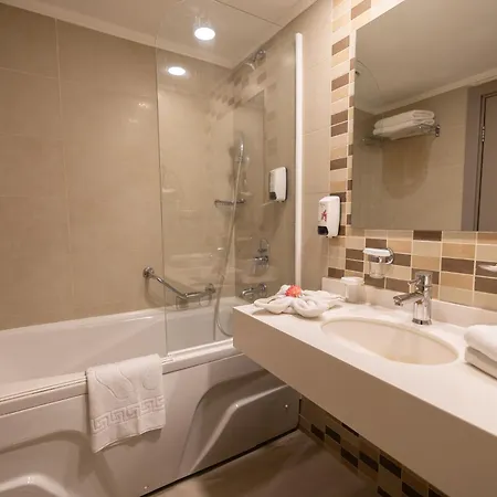 Fantasia Deluxe Hotel 5*