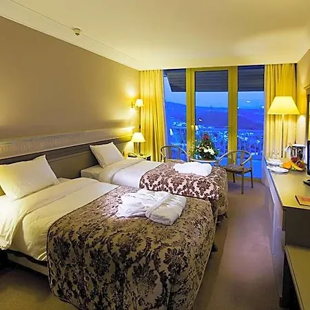 Fantasia Deluxe Hotel