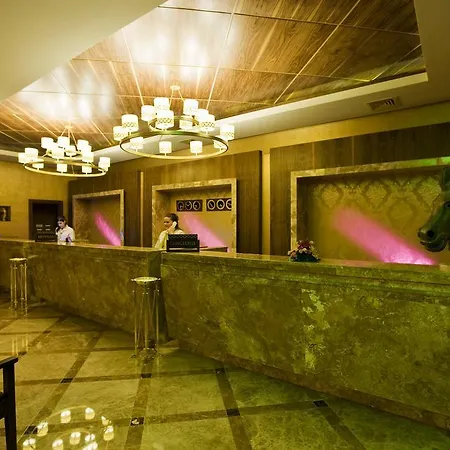 凡塔斯昂豪华酒店 酒店
