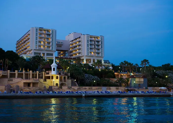 Hotell Fantasia Deluxe Kusadası
